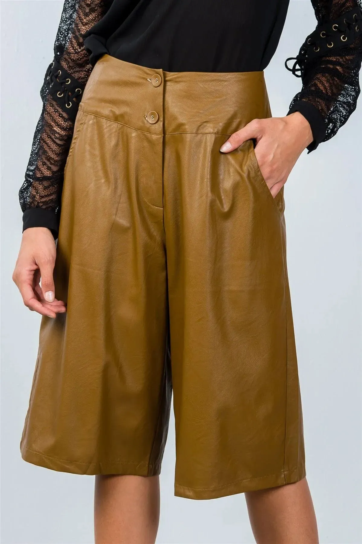 Camel Wide Leg Faux Leather Culottes / 2-2-2