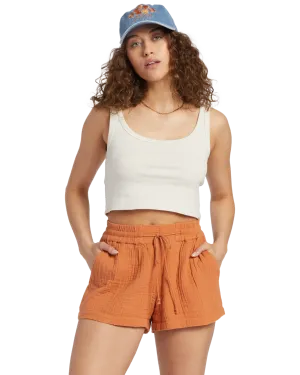 Day Tripper Walkshorts in Toffee