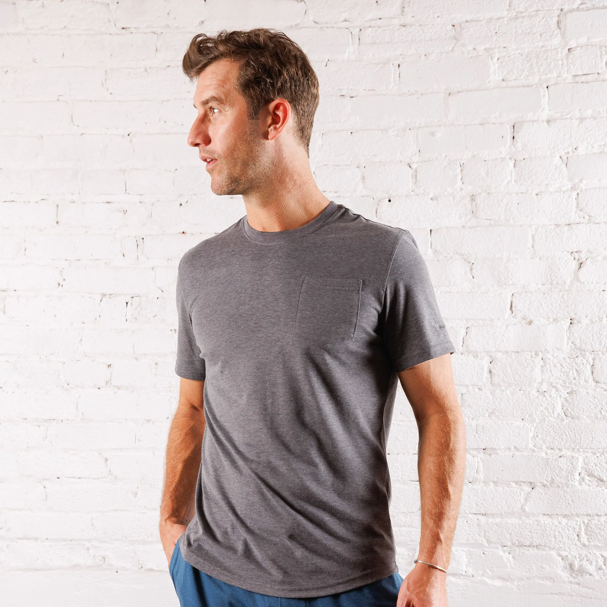 Everyday Tee with Pocket in Heather Black