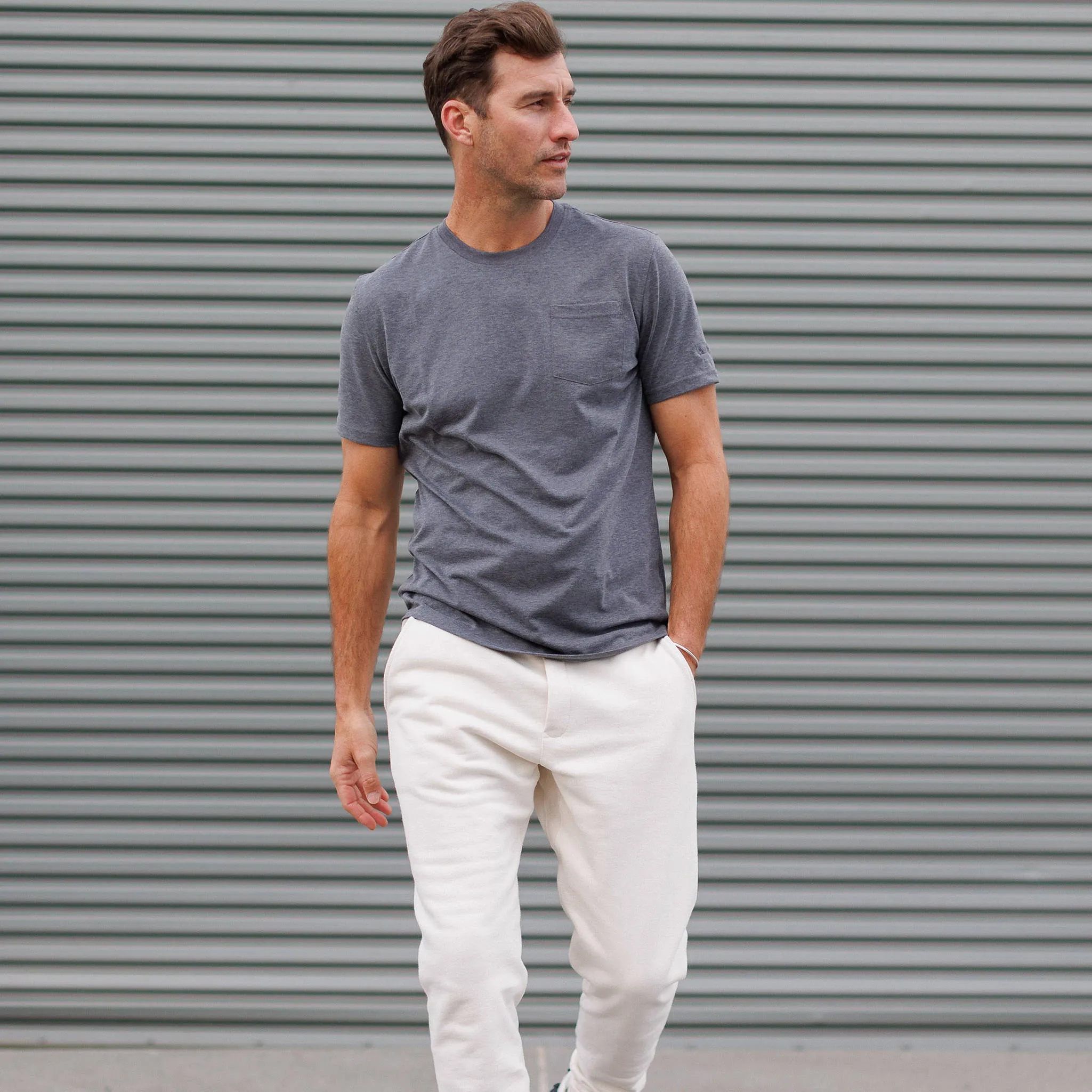 Everyday Tee with Pocket in Heather Black