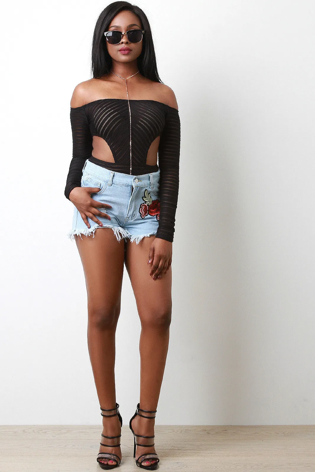 Floral Embroidery Patch Frayed Denim Shorts