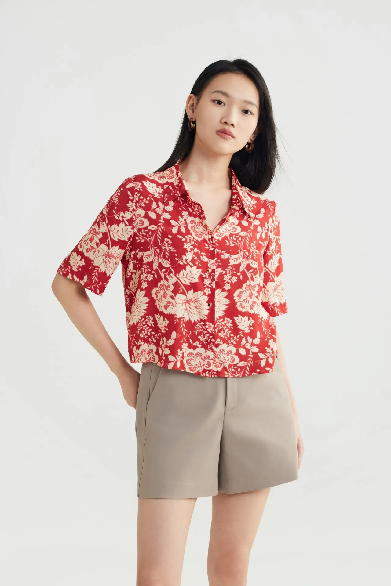 Floral Printed Shirt Collar 
Blouse
