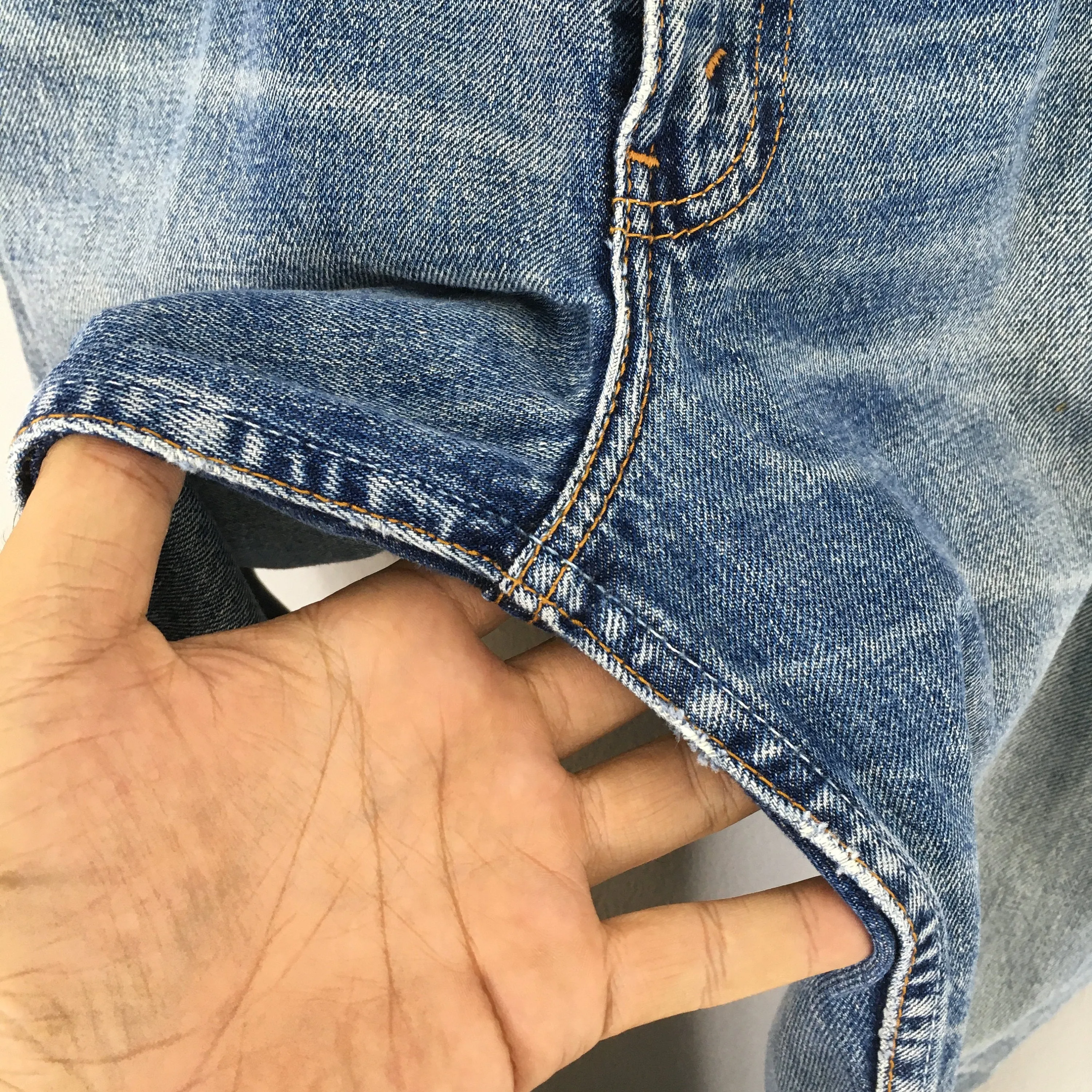 Levi's 512 Straight Loose Light Washed Jeans Size 31x32.5