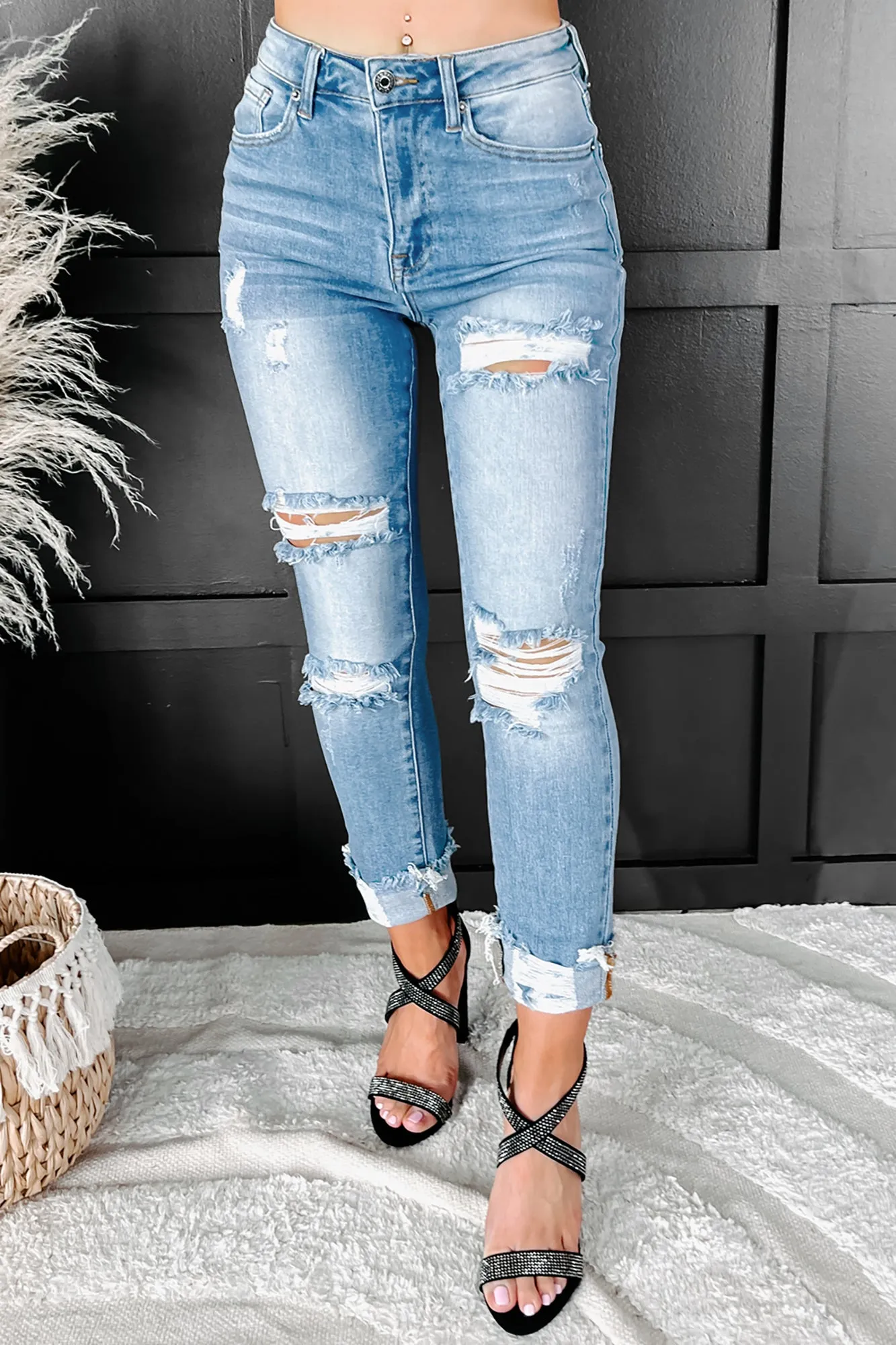 Melina High Rise Distressed Straight Leg Risen Jeans (Light)