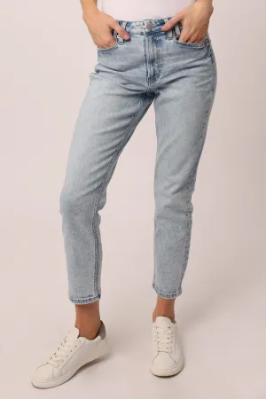 ROXIE SUPER HIGH RISE CROPPED MOM JEANS WESTMAN